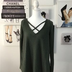 B. Original by Shoe Fly super cute Army Green top Size -L